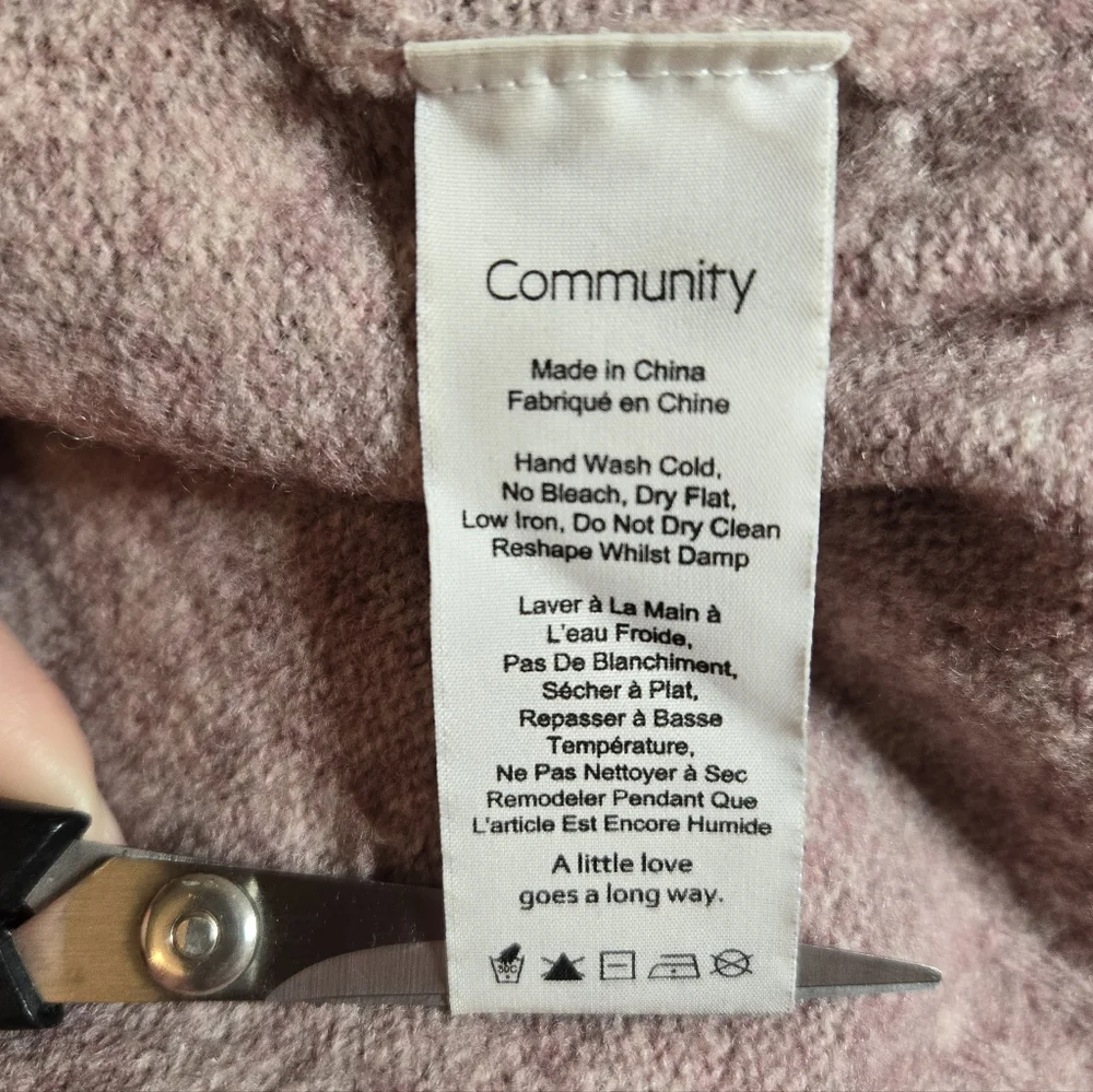 Aritzia COMMUNITY Plutarch Turtleneck Sweater - Picture 7 of 9